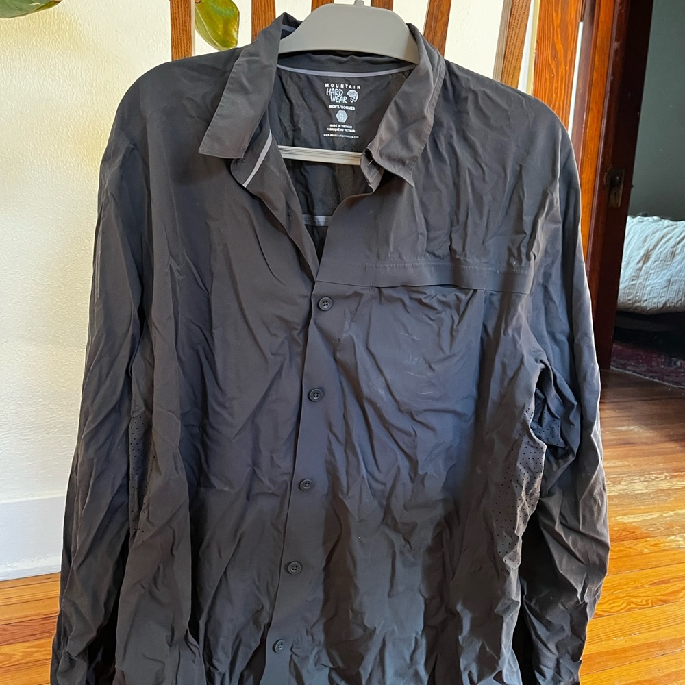 Dryfit mountain hardware shirt